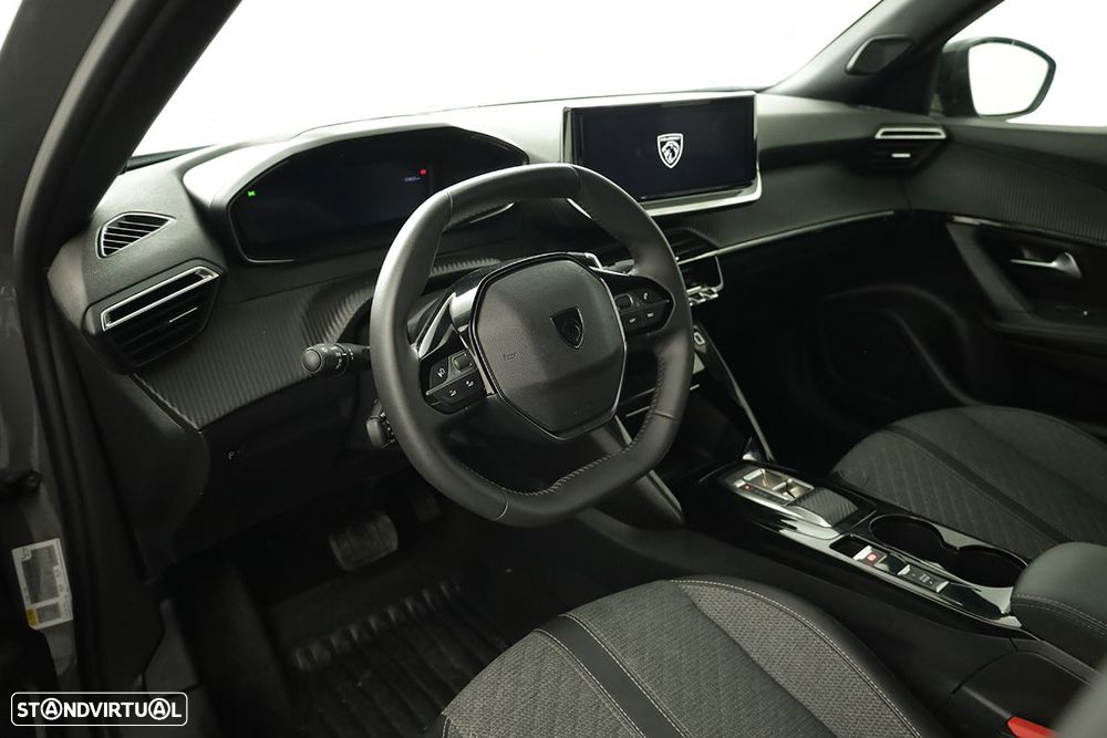 Peugeot 2008 1.2 PureTech Allure EAT8 - 7