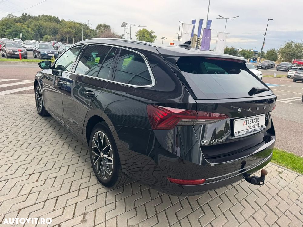 Skoda Octavia Combi 2.0 TDI DSG Style - 8