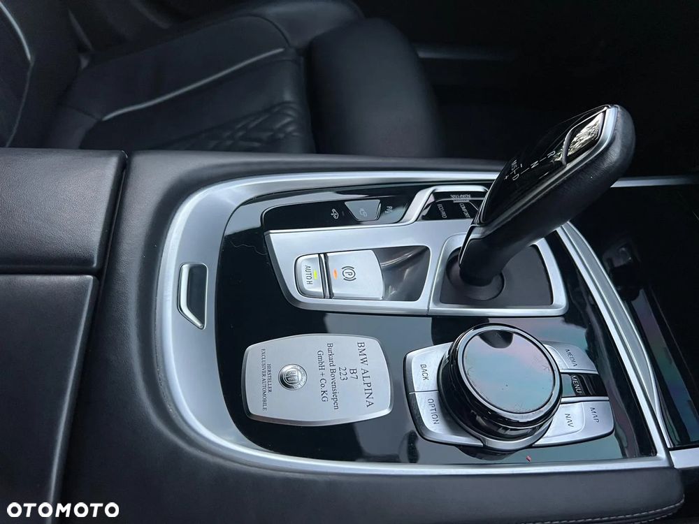 BMW-ALPINA B7 Biturbo - 25