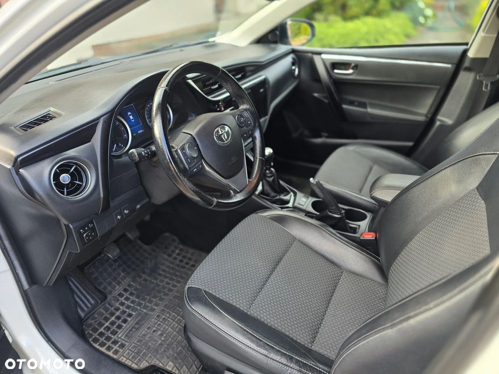 Toyota Corolla 1.6 Prestige EU6 - 14