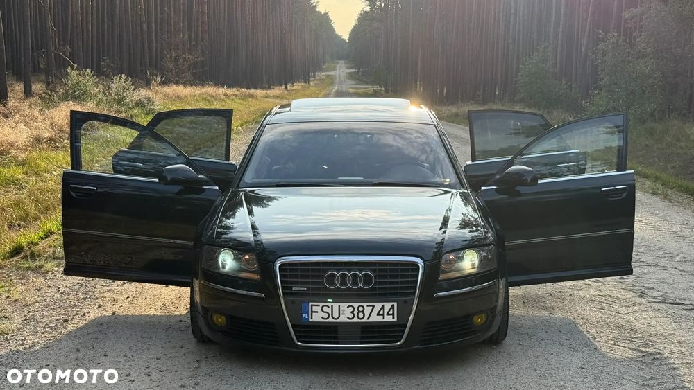 Audi A8 4.2 Quattro - 6