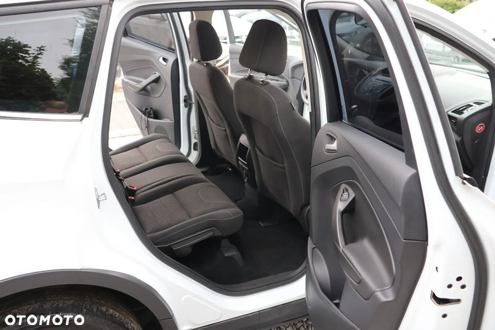 Ford Kuga 2.0 TDCi AWD Titanium - 12