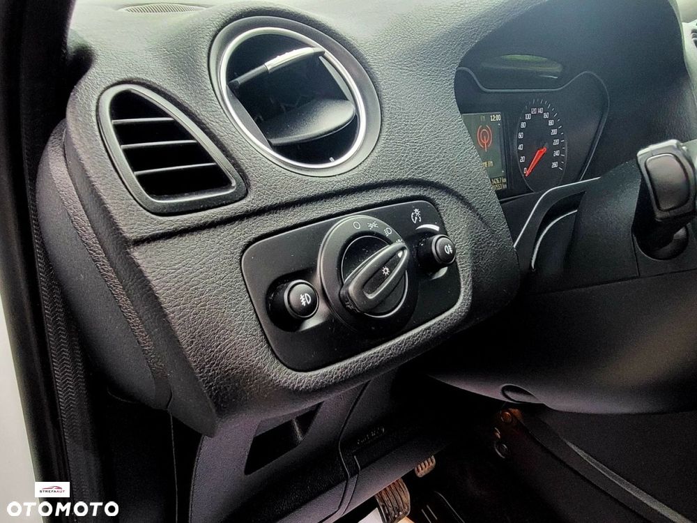 Ford S-Max - 12