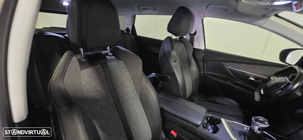 Peugeot 5008 1.2 PureTech Allure Pack - 13