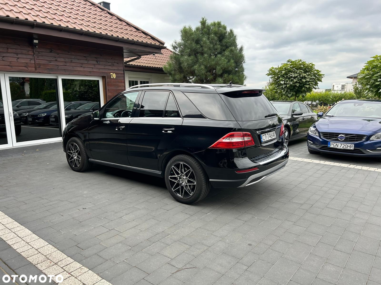 Mercedes-Benz ML 350 BlueTec 4-Matic - 5