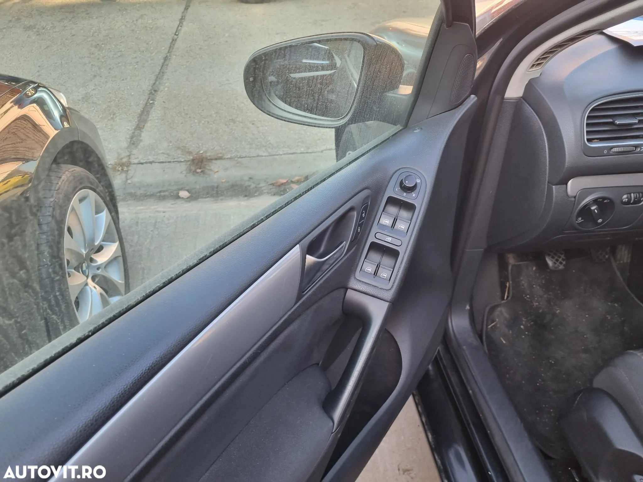 Volkswagen Golf 1.2 TSI BlueMotion Technology MATCH - 9