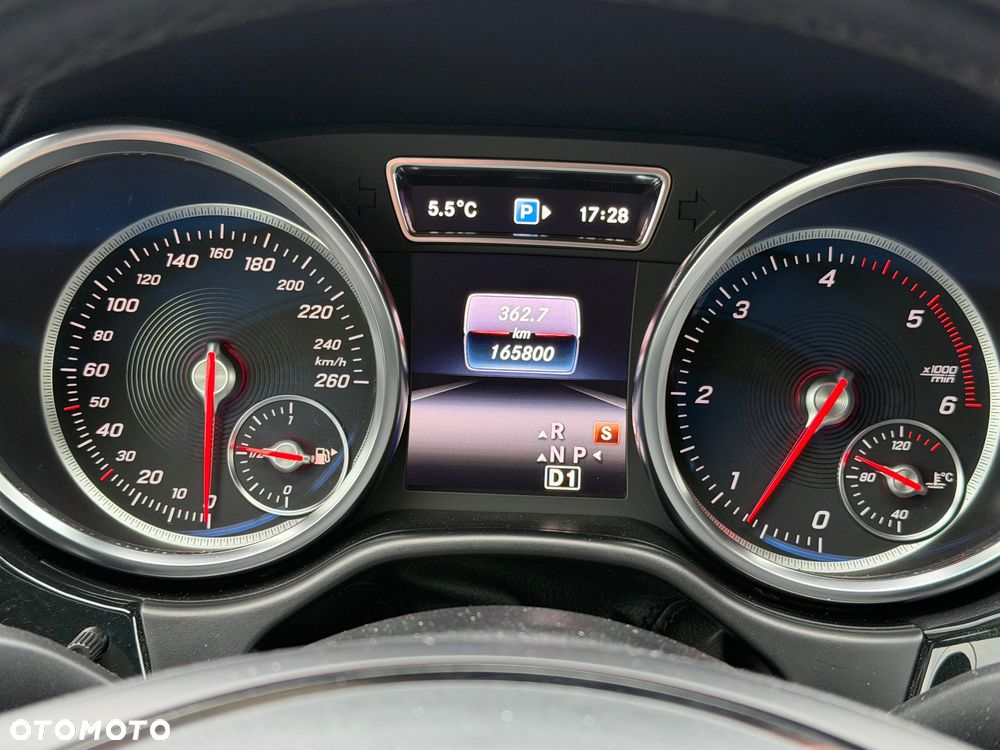 Mercedes-Benz GLE 350 d 4Matic 9G-TRONIC AMG Line - 13