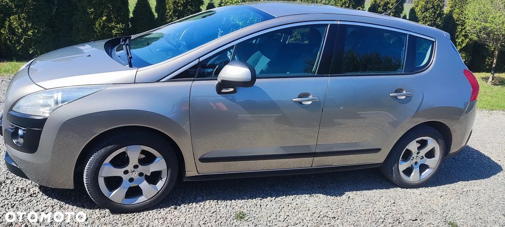 Peugeot 3008 HDi FAP 110 Premium - 10