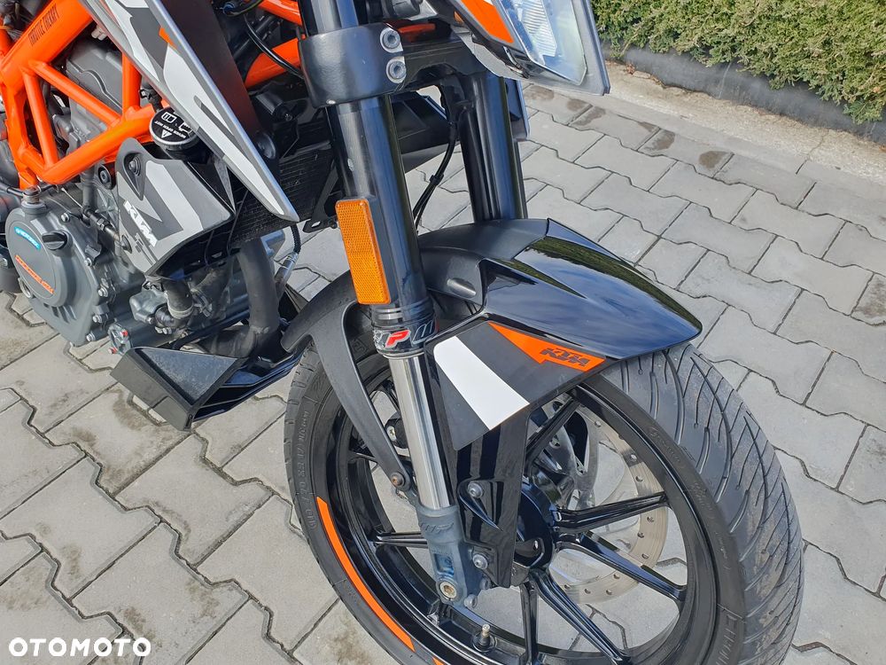 KTM Duke - 17
