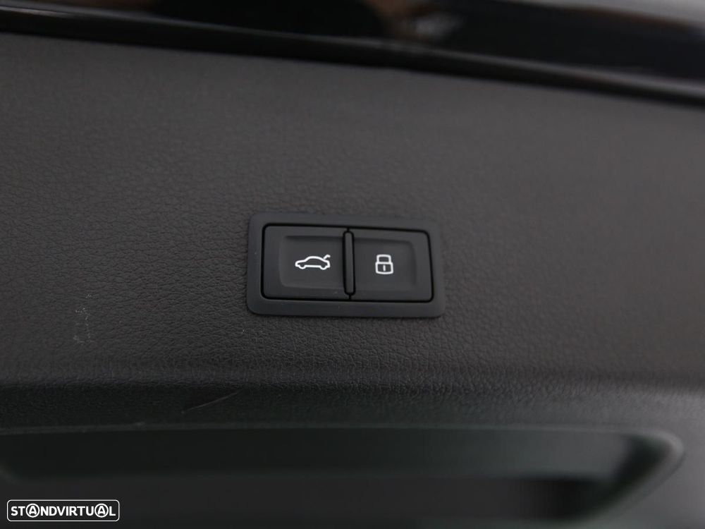 Audi e-tron 55 quattro S line - 15