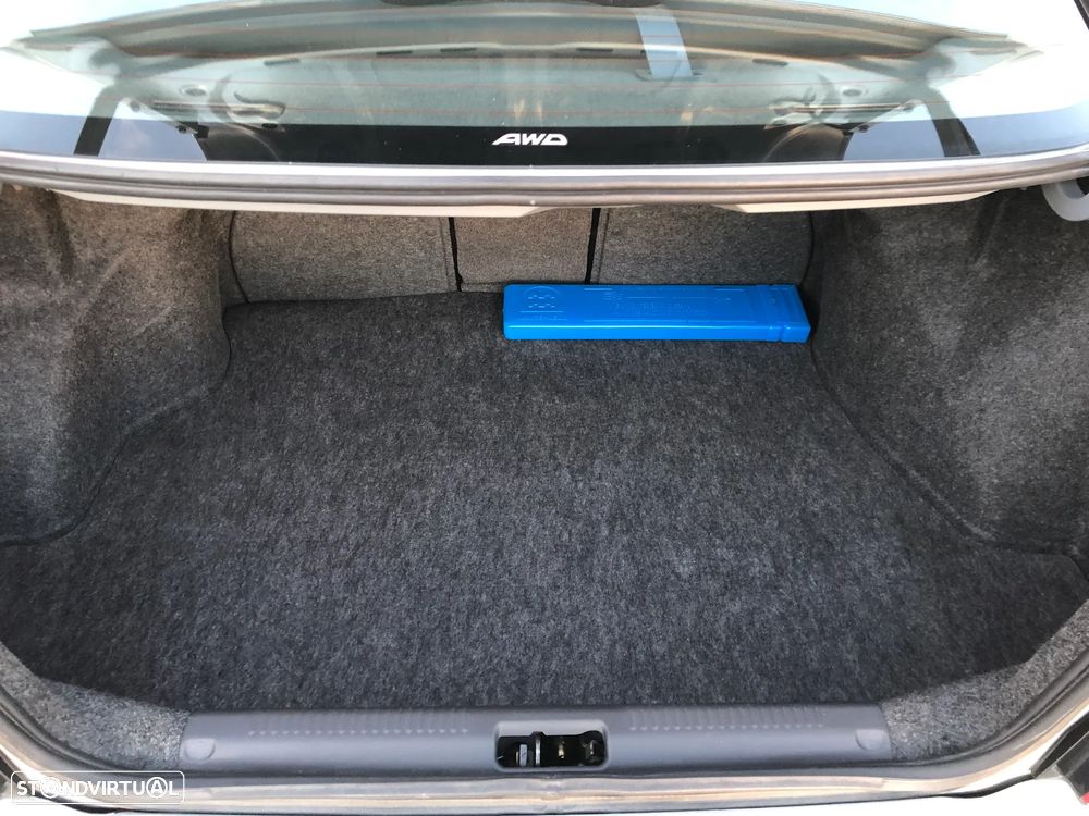 Subaru Impreza Sedan 2.0 WRX - 10