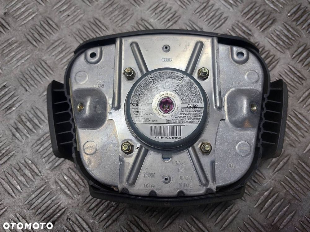 KIEROWNICA + PODUSZKA AUDI A8 D2 4B0419091AS - 10