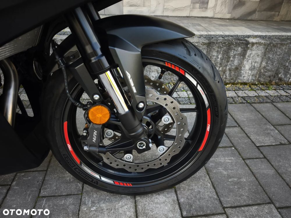 Honda CBR - 6