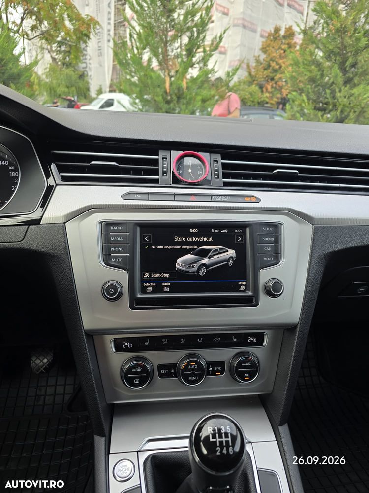 Volkswagen Passat - 20