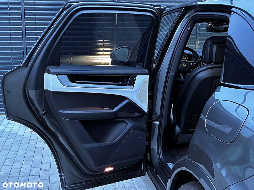 Porsche Cayenne 2024
