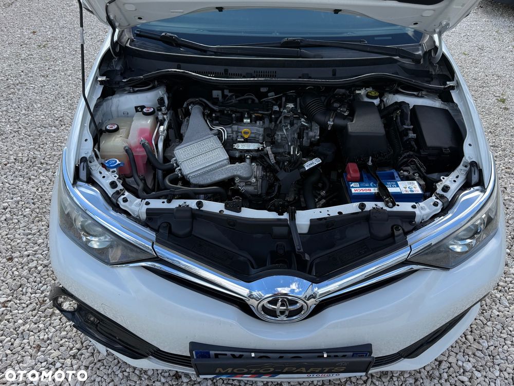 Toyota Auris - 22