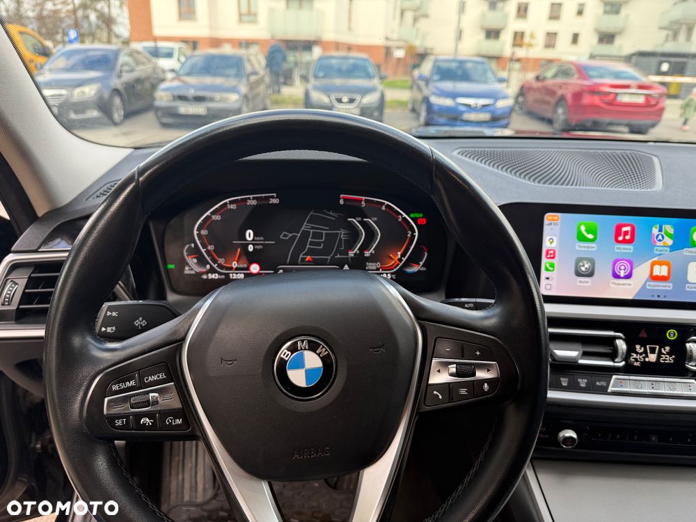 BMW Seria 3 318d - 19