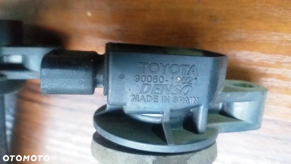 Cewka zapłonowa Toyota Yaris II 1.3 B 90080-19021 - 2