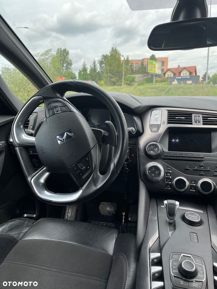 Citroën DS5 2.0 HDi Hybrid4 SoChic MCP - 8