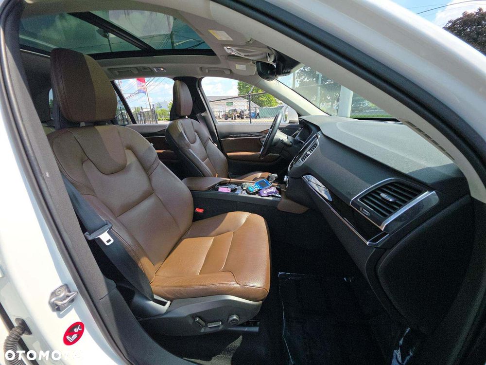 Volvo XC 90 T6 AWD Momentum - 8