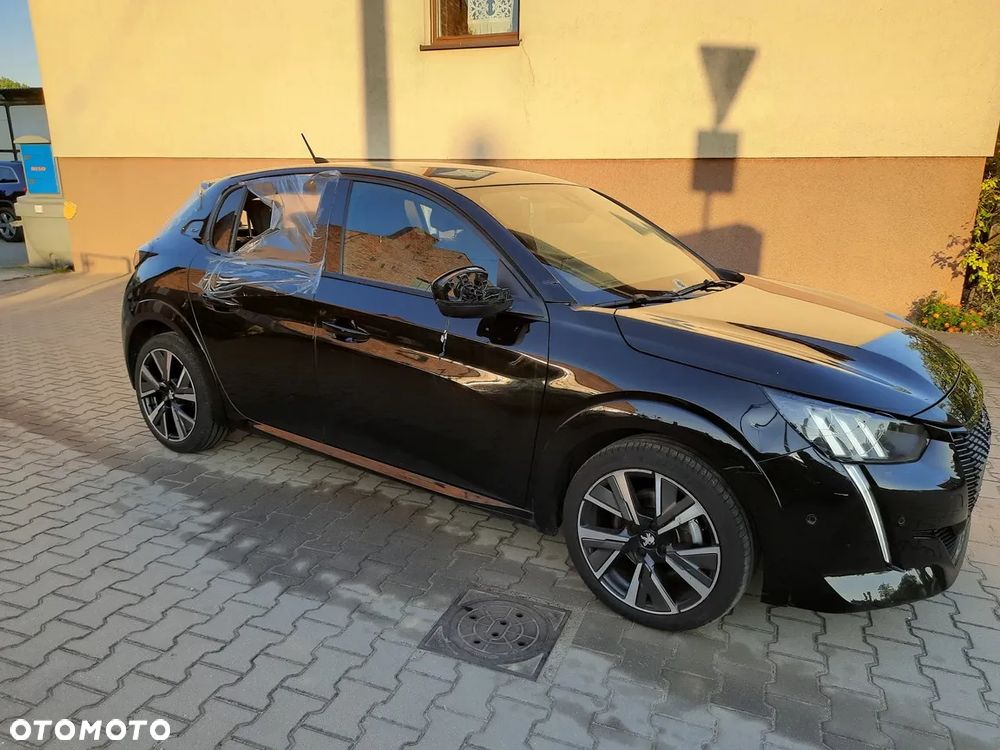 Peugeot 208 PureTech 100 GT - 12