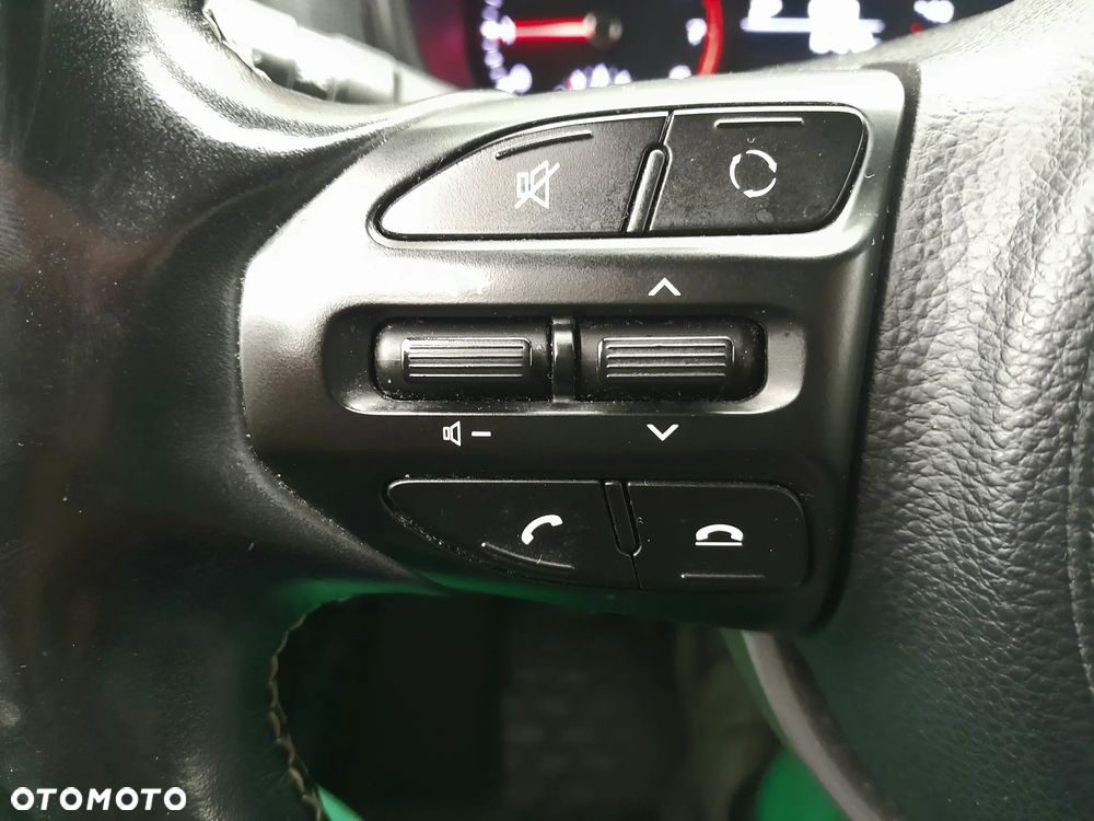 Kia Picanto 1.0 Business Line Plus - 19