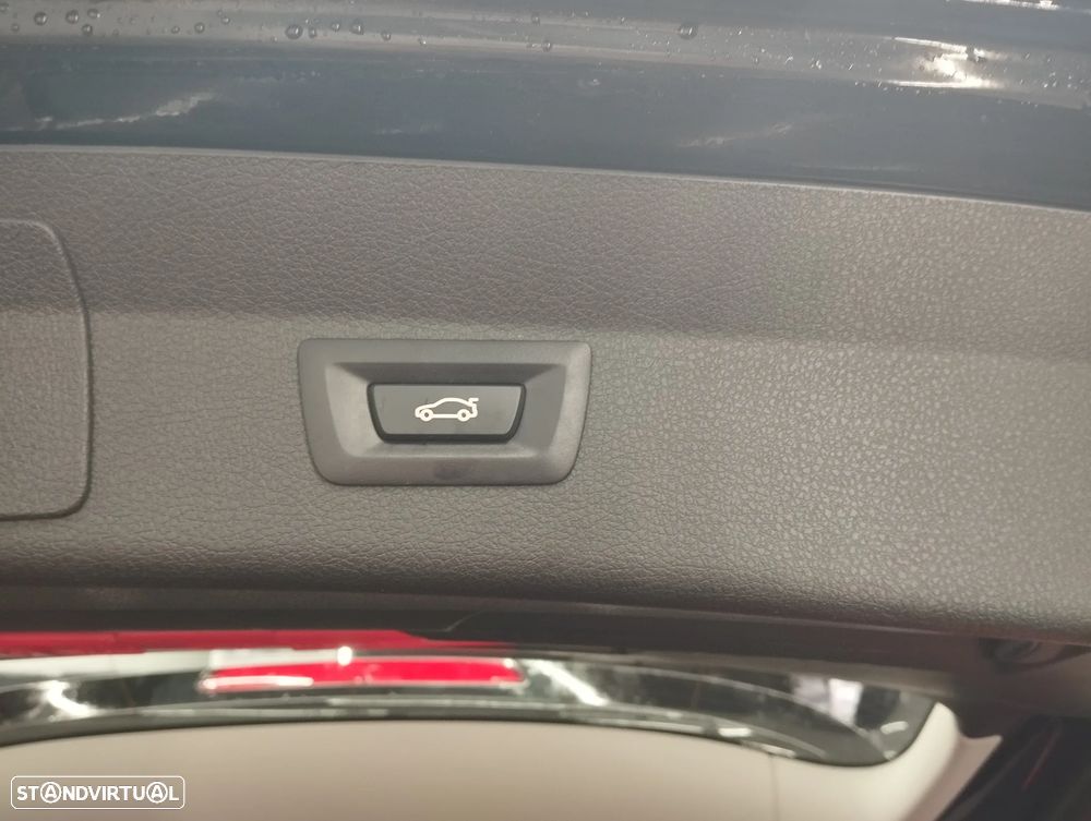 BMW 216 Gran Tourer d - 12