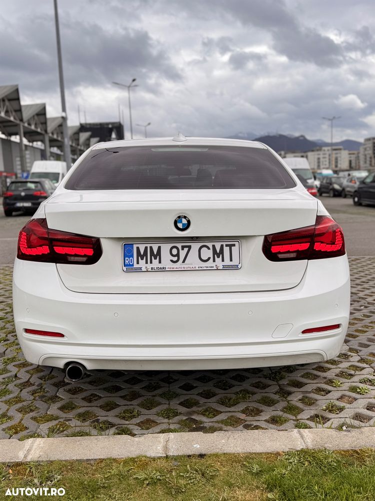 BMW Seria 3 320i Aut. - 4