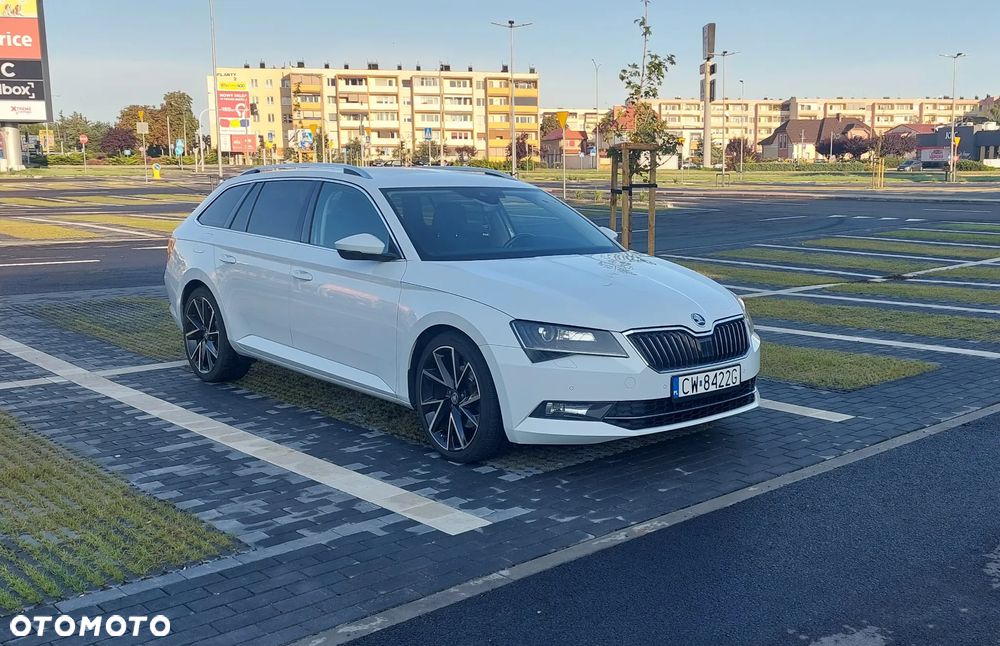 Skoda Superb 2.0 TDI Ambition DSG7 - 23