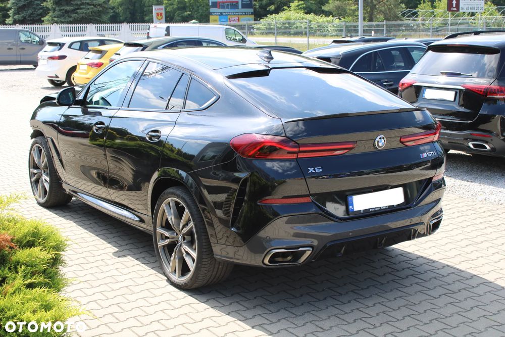 BMW X6 M50i - 9
