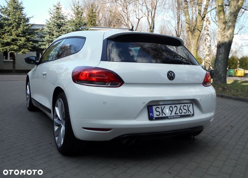 Volkswagen Scirocco 2.0 TDI Blue Motion Technologie Edition - 11