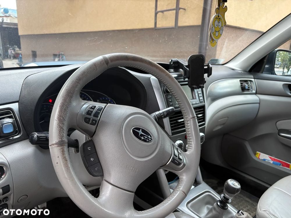 Subaru Forester 2.0D Exclusive - 5