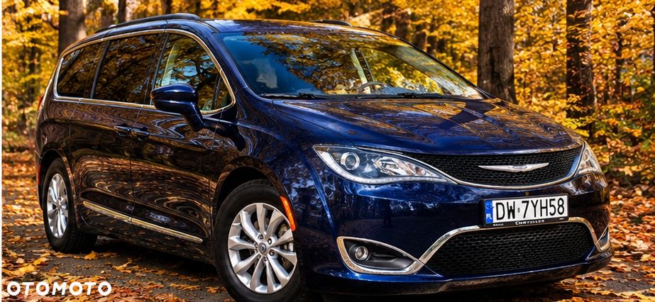 Chrysler Pacifica - 19