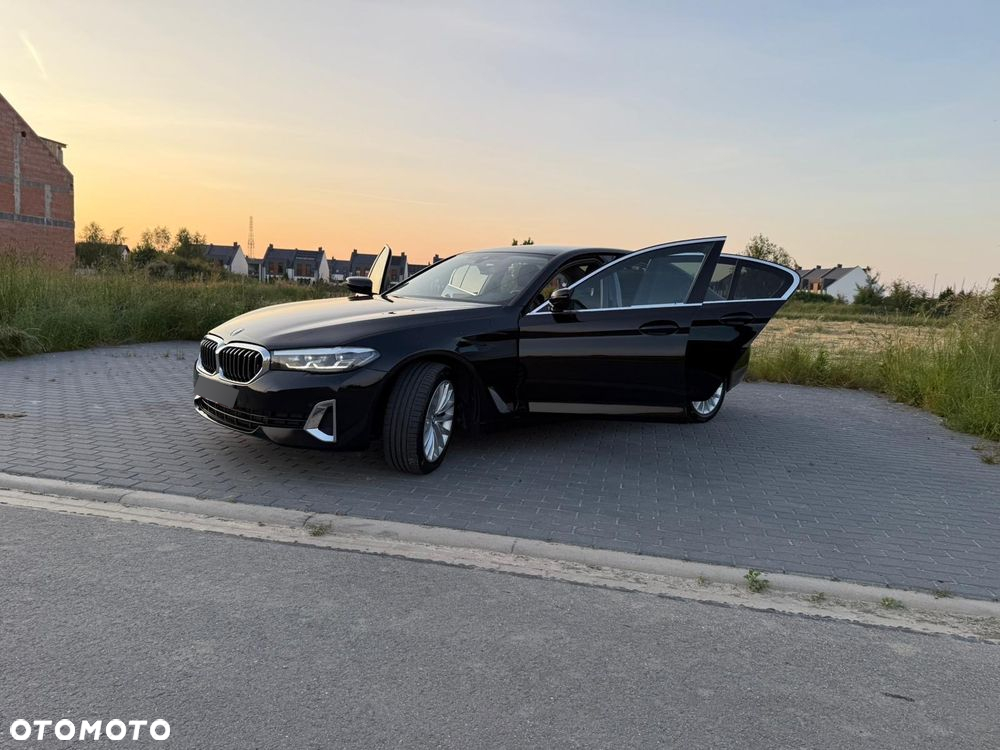 BMW Seria 5 520d xDrive Luxury Line - 14