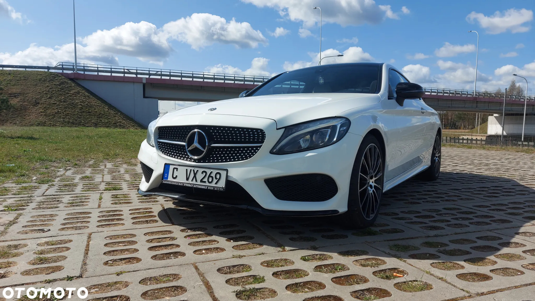 Mercedes-Benz Klasa C 300 Coupe 9G-TRONIC - 16