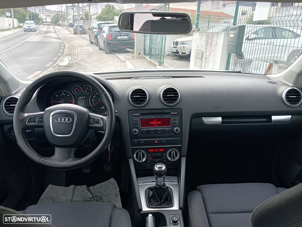 Audi A3 Sportback 1.6 TDI Sport - 12