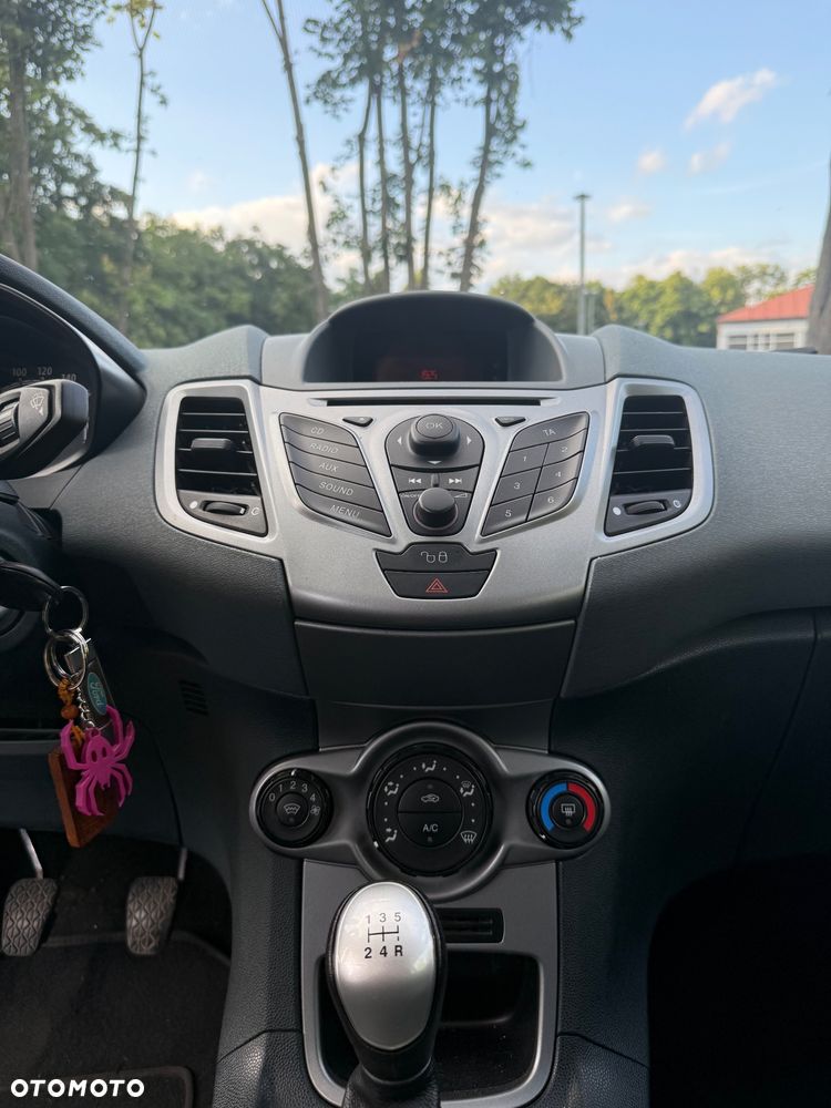Ford Fiesta 1.25 Ambiente - 13