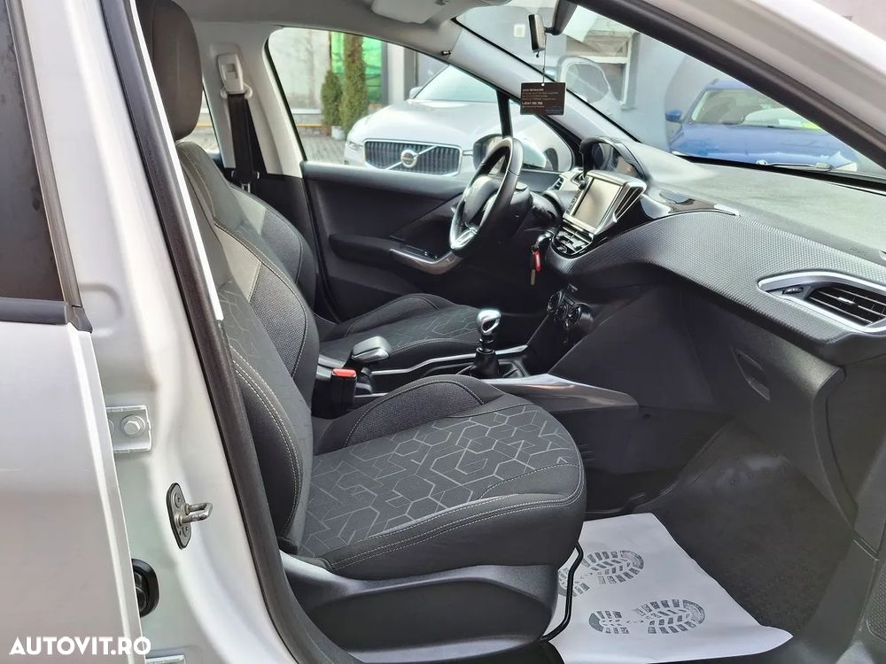 Peugeot 2008 1.5 BlueHDI FAP Active - 12