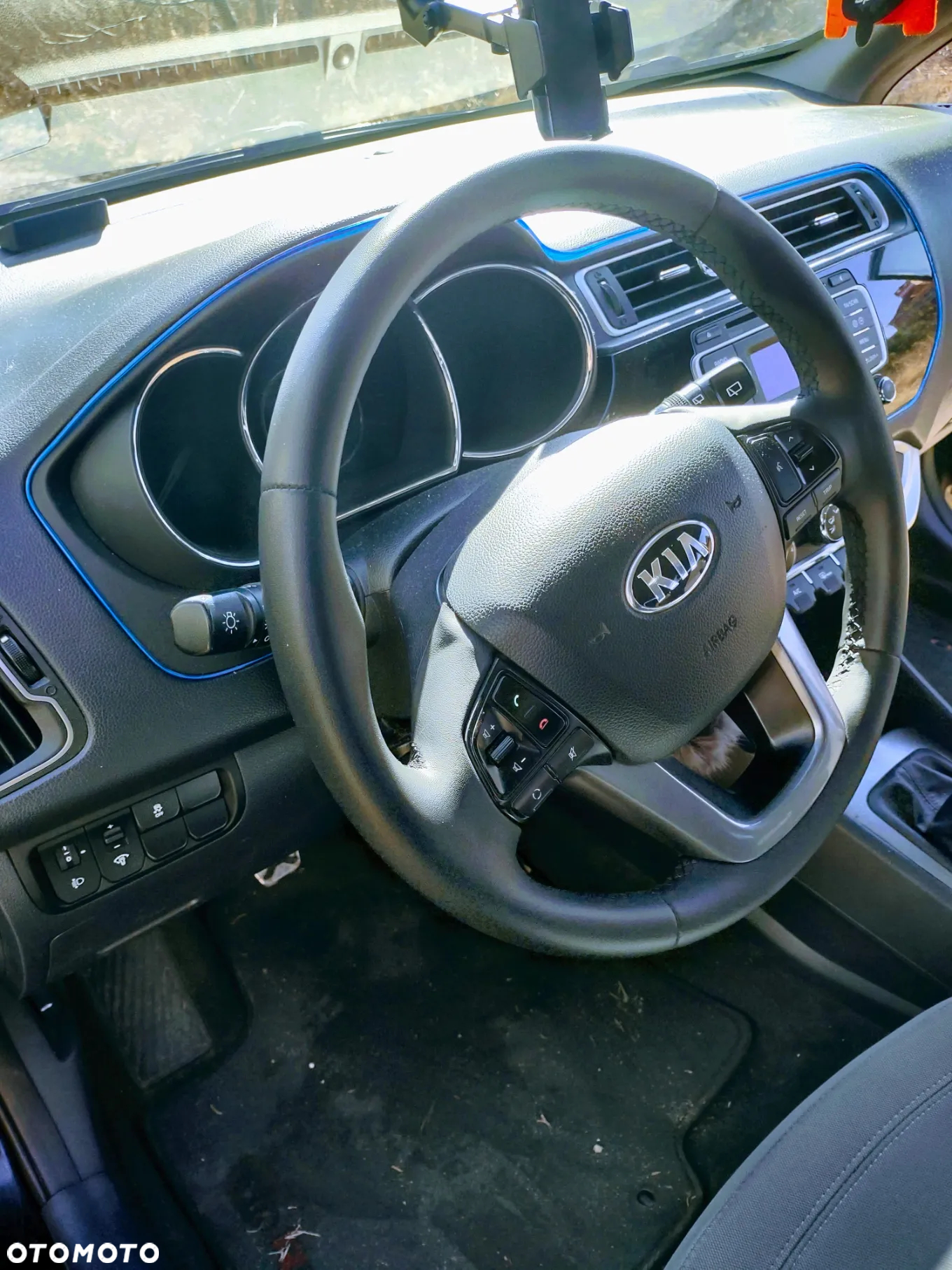 Kia Rio - 7