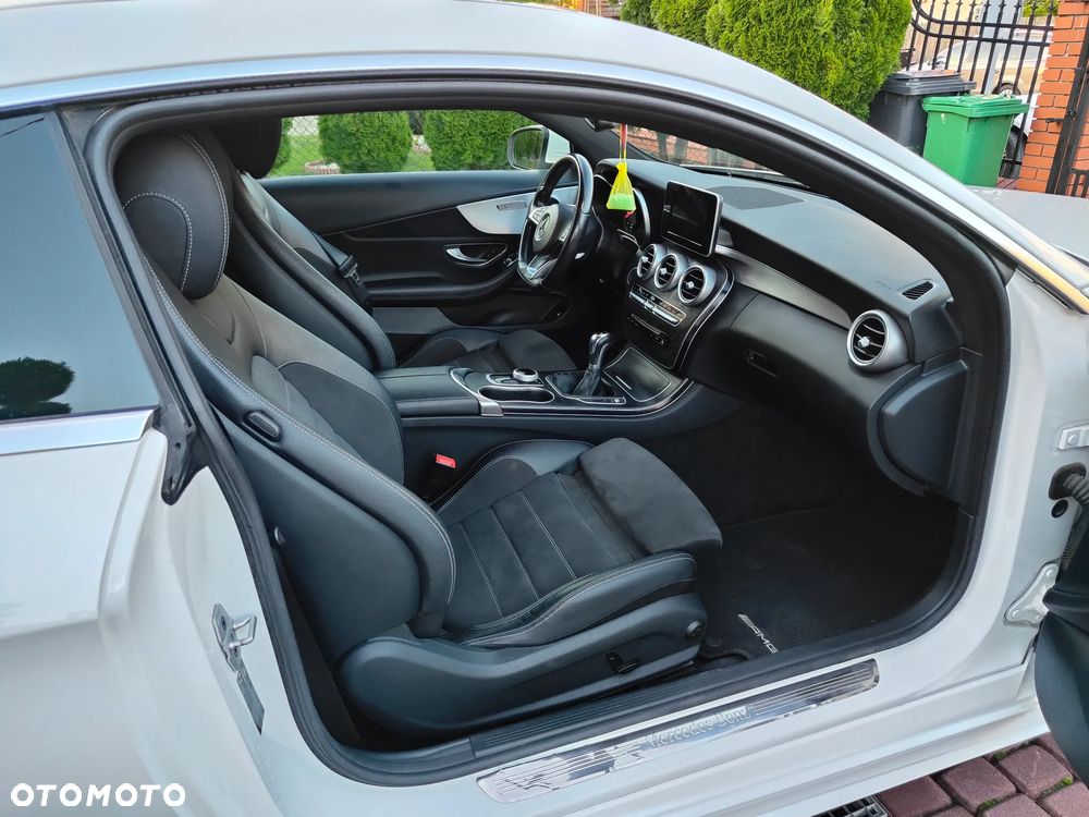 Mercedes-Benz Klasa C 180 AMG Line - 10