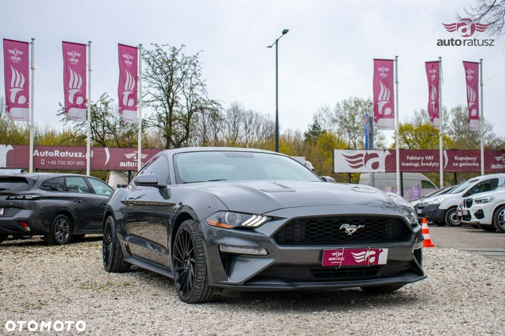Ford Mustang - 8
