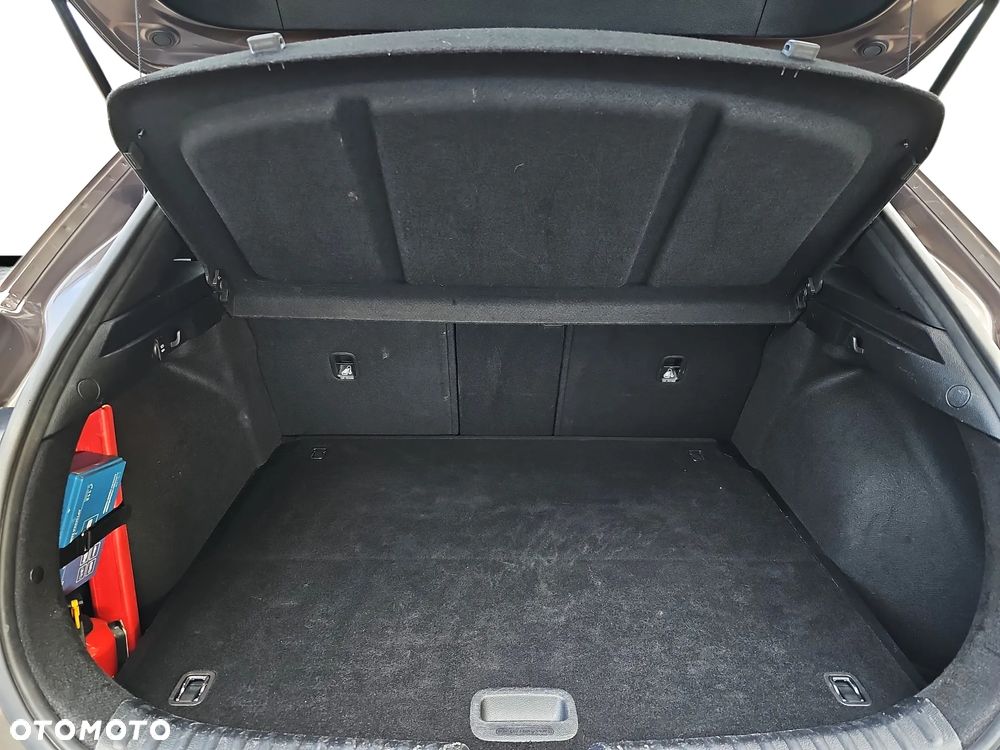 Kia XCeed 1.4 T-GDI L DCT - 33