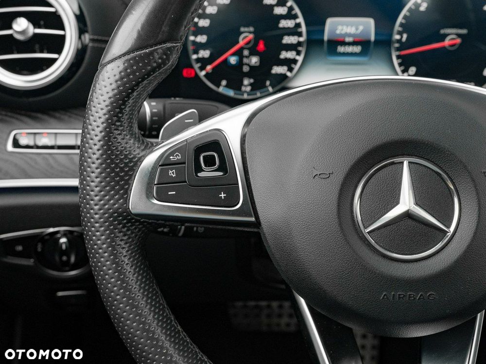 Mercedes-Benz Klasa E 350 d 4-Matic 9G-TRONIC - 19