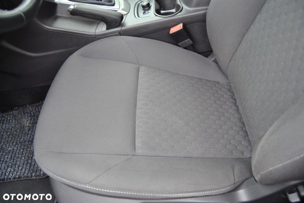 Ford Focus - 33