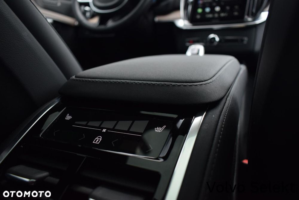 Volvo XC 90 - 20
