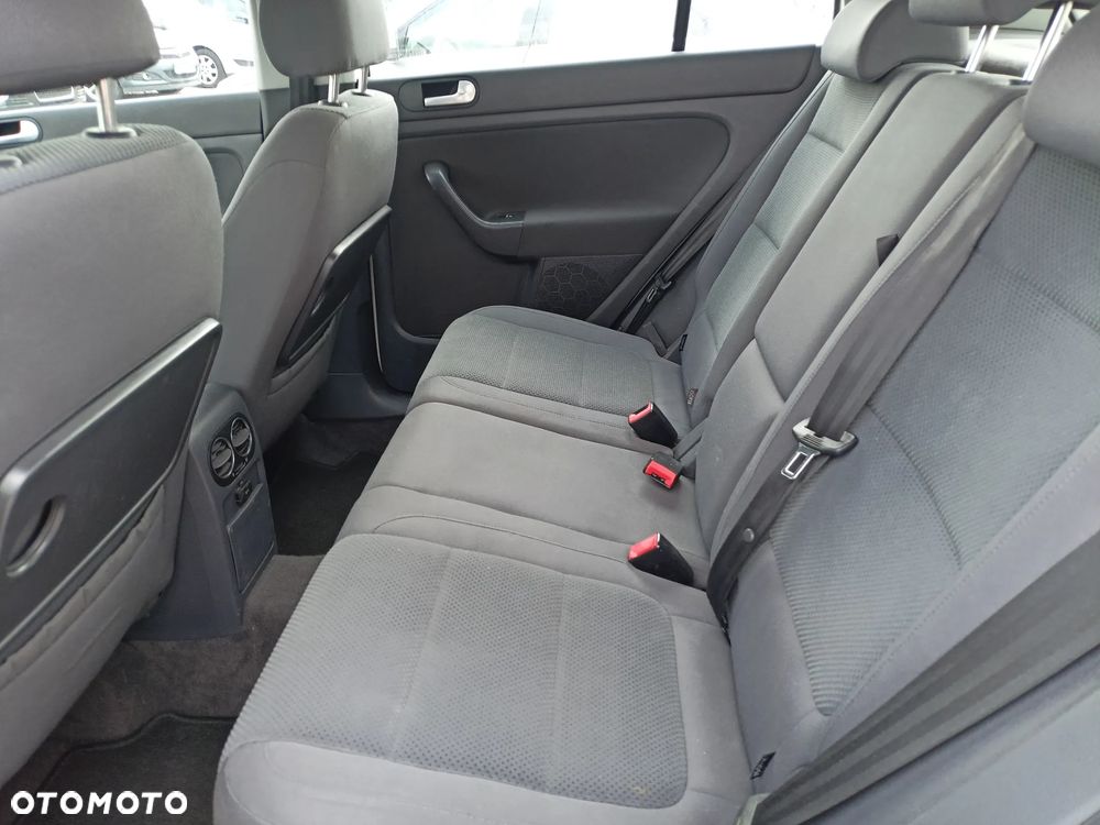 Volkswagen Golf Plus - 16