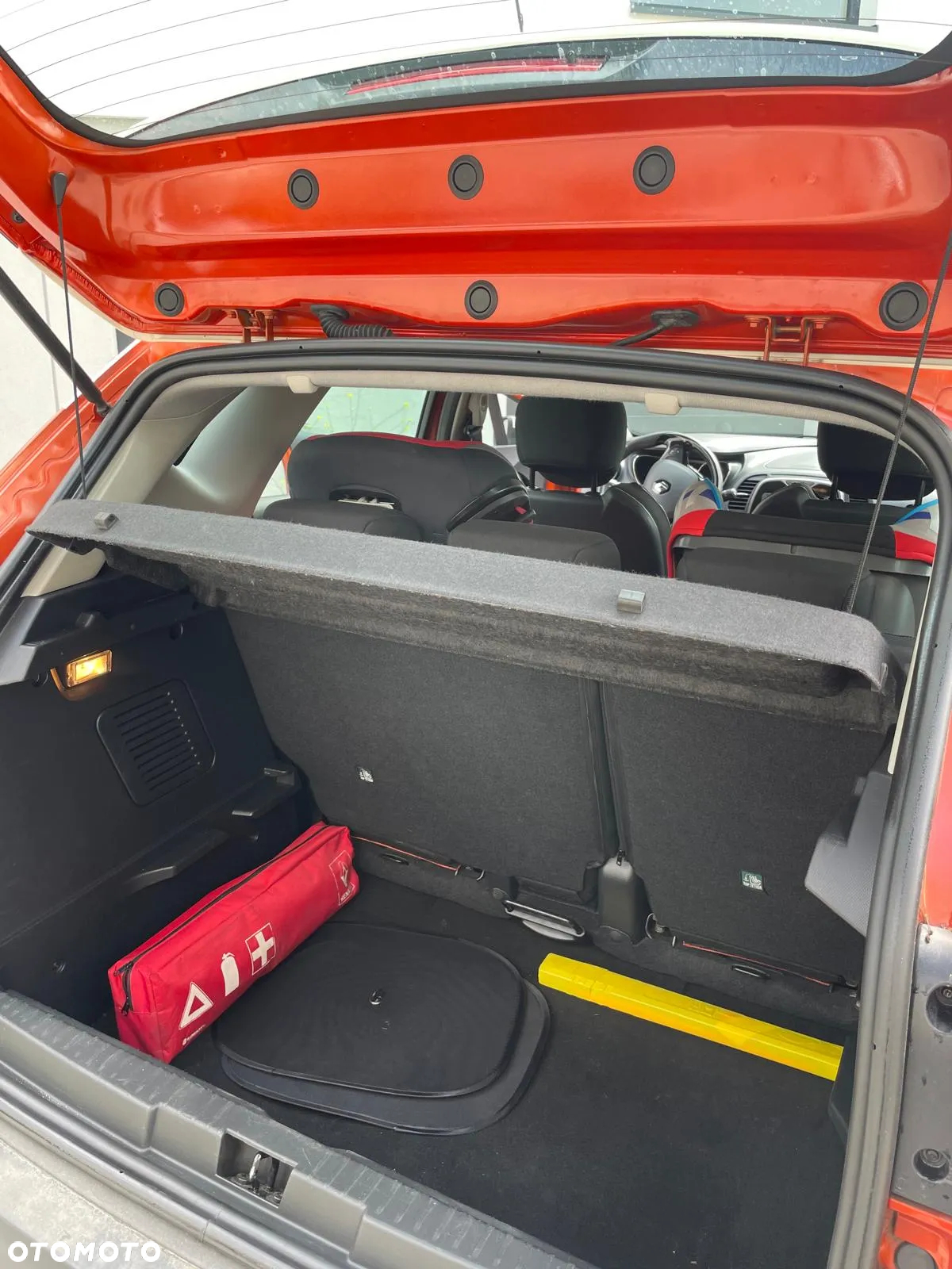 Renault Captur 1.2 TCe Zen EDC - 8