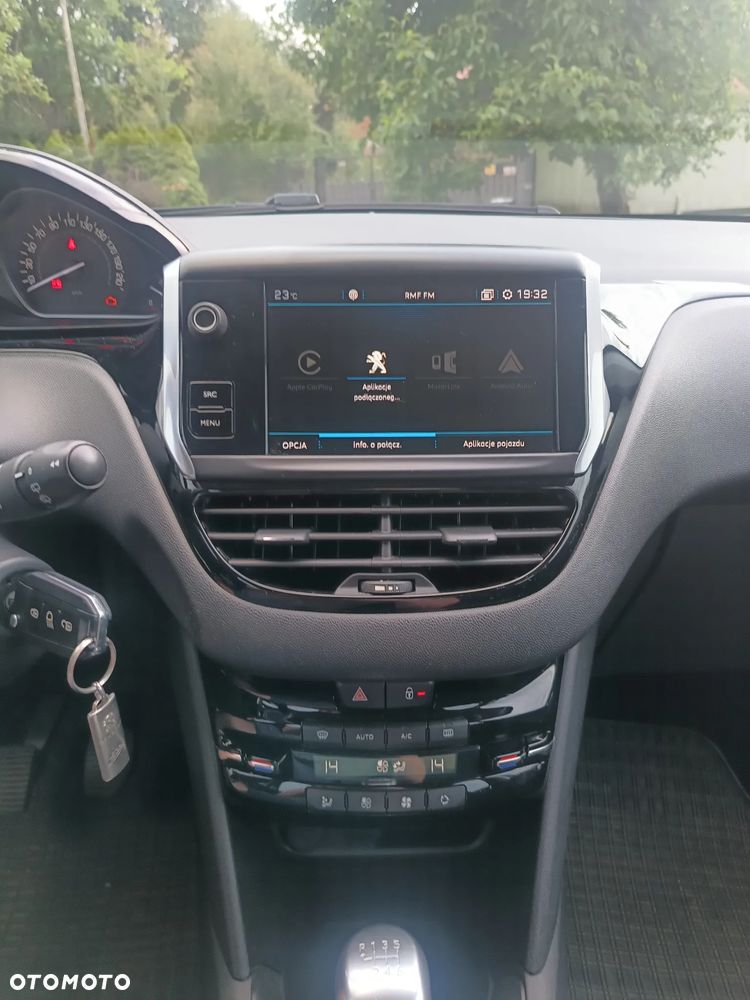 Peugeot 208 BlueHDi 100 Active - 13