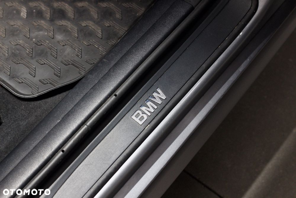 BMW Seria 3 318i Edition Lifestyle - 18