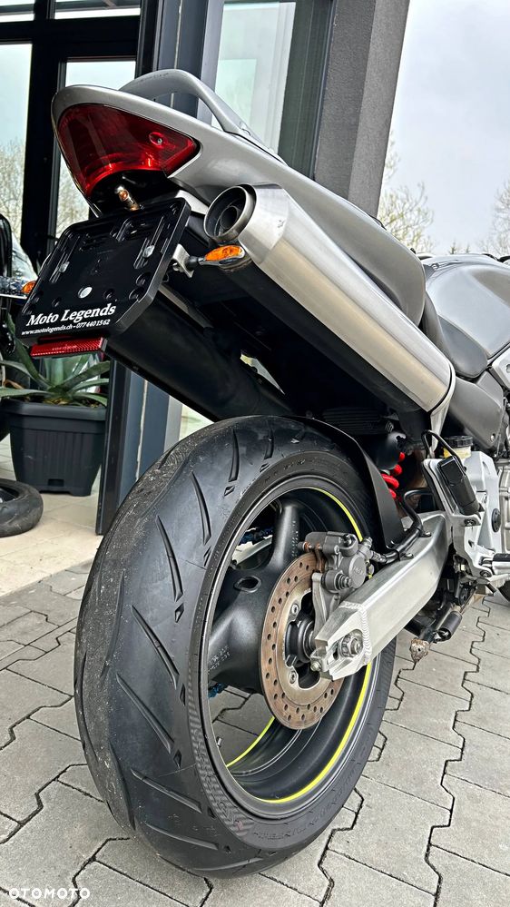 Honda Hornet - 18